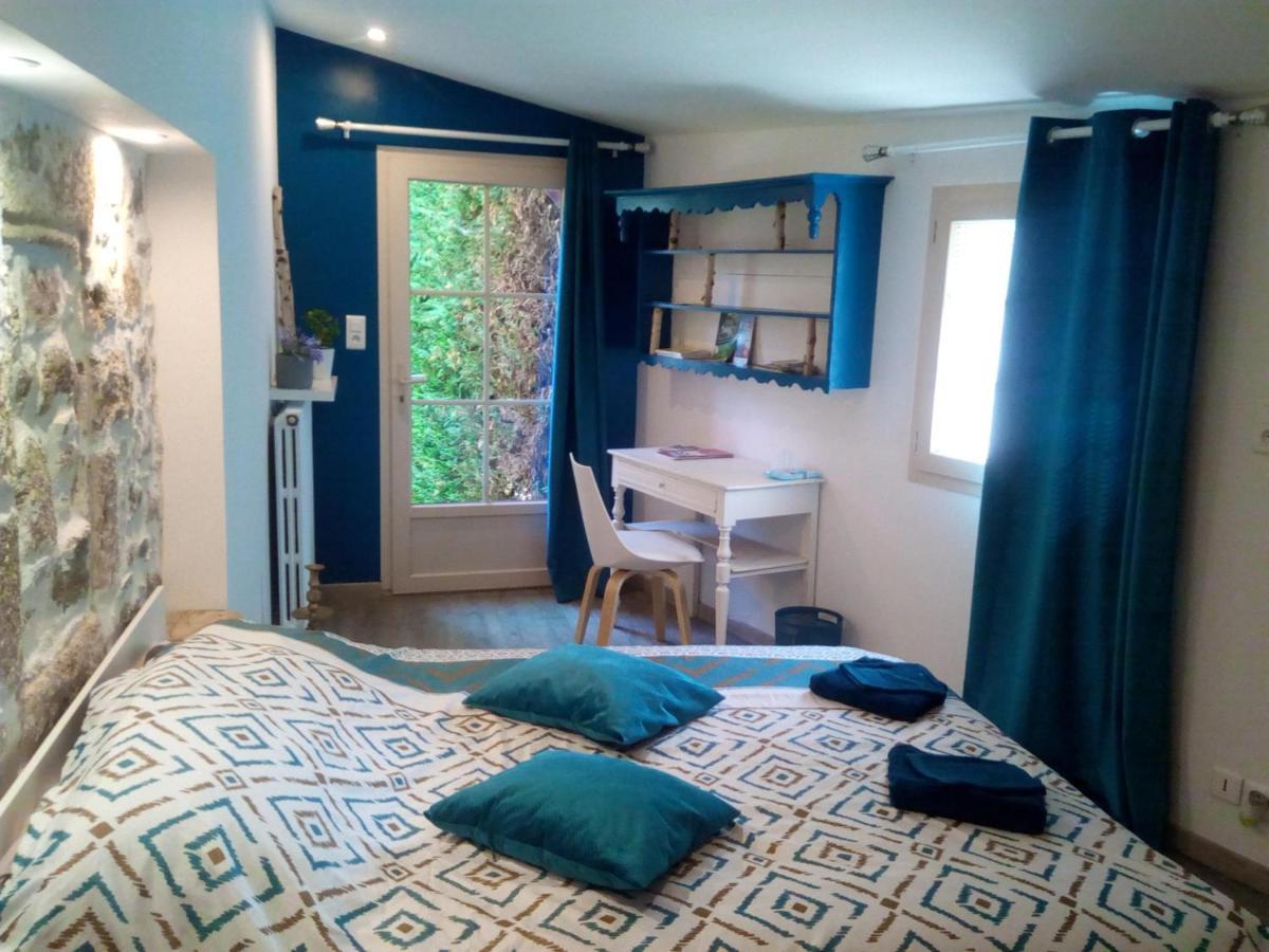 Bed and Breakfast Mas Des Vignes Piscine Chauffee Le Champ-Saint-Pere Екстер'єр фото