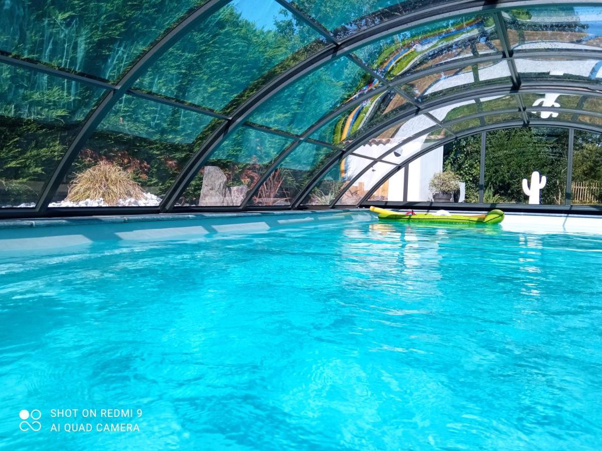 Bed and Breakfast Mas Des Vignes Piscine Chauffee Le Champ-Saint-Pere Екстер'єр фото