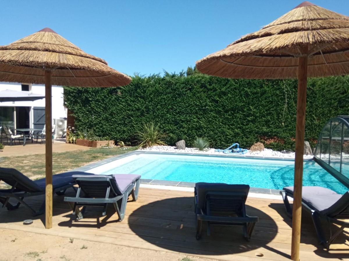 Bed and Breakfast Mas Des Vignes Piscine Chauffee Le Champ-Saint-Pere Екстер'єр фото