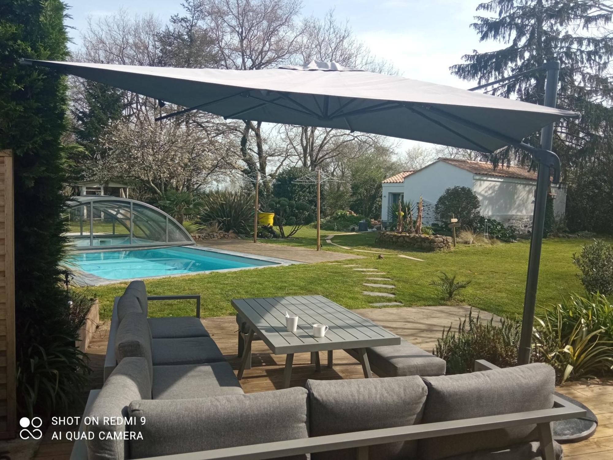 Bed and Breakfast Mas Des Vignes Piscine Chauffee Le Champ-Saint-Pere Екстер'єр фото